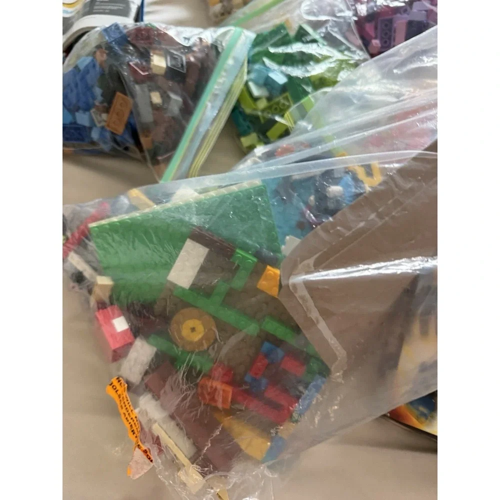 LEGO Lot 4.8 Lbs Star Wars Marvel City Minifigures Manuals Mixed Bulk